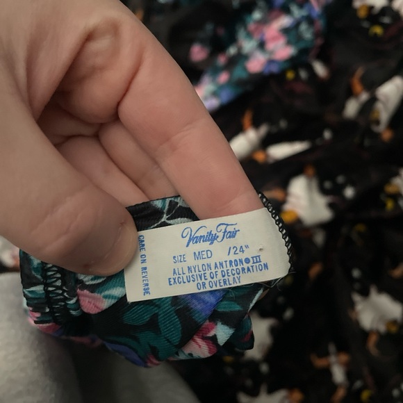 vanity fair slip/ lingerie set - Picture 4 of 5